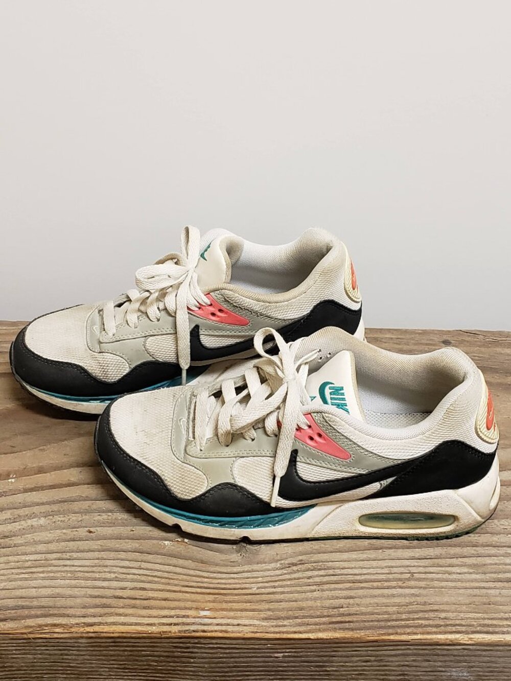 Nike Women's Air Max Correlate Running Shoes - Retro Lifestyle Sneakers - Size 8